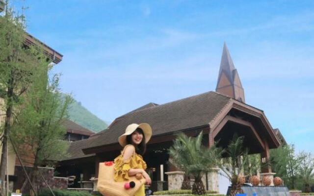 Lutang Hot Spring Resort