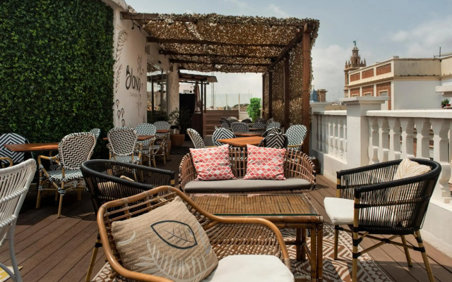 Blanq Carmen Hotel