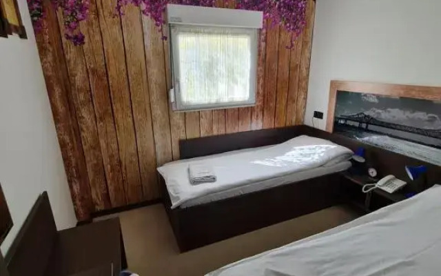 Garni Hotel  Spa Nicolo