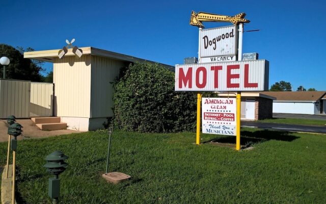 Dogwood Motel