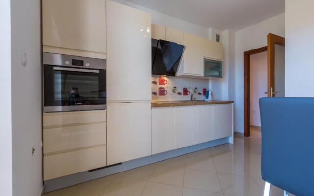 Apartment in Selce 39197