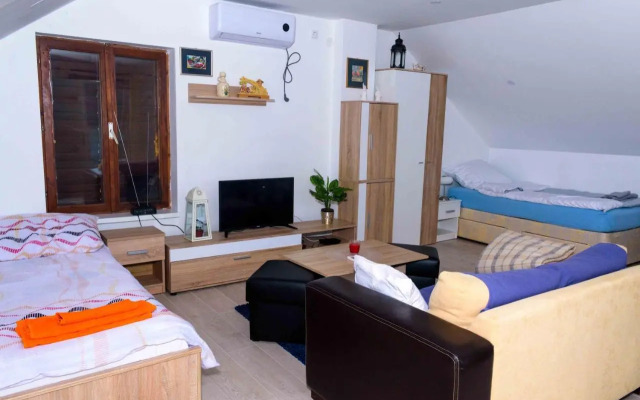 Studio Apartman Mary