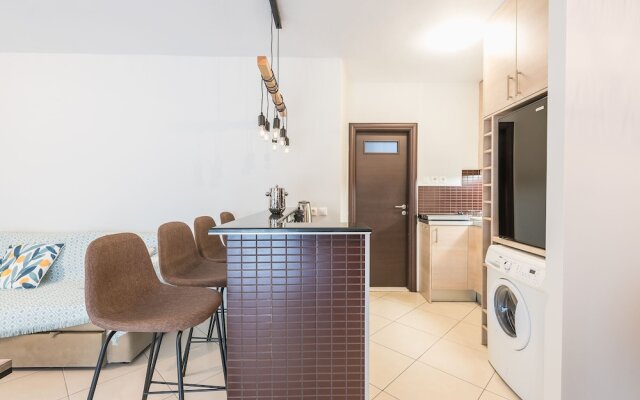 New Syntagma Urban Apartment