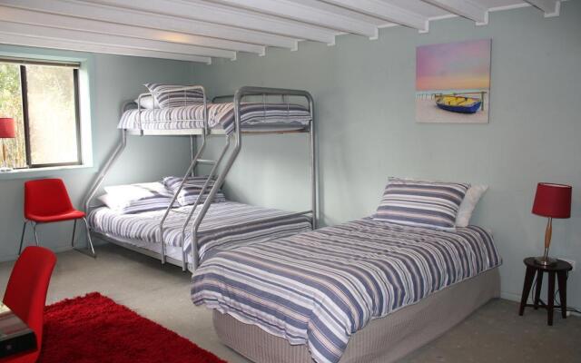 Avoca Beach "Cape Cottage"