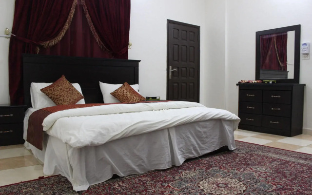 Al Eairy Furnished Apartments Al Baha 4