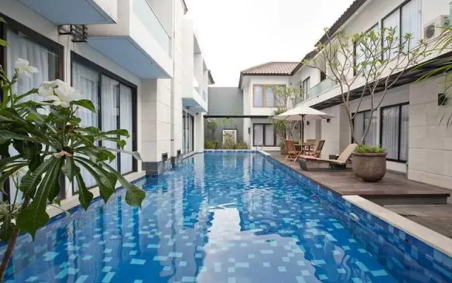 M Residence Menteng
