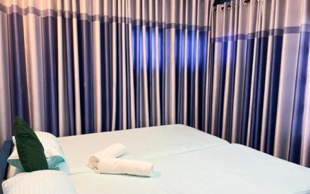 Tsunami Beach Hotel
