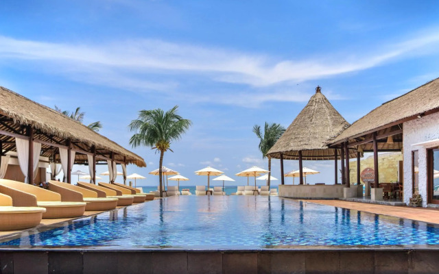 Lembongan Beach Club and Resort