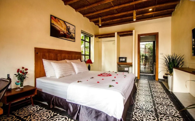 Tam Coc Banana Bungalow