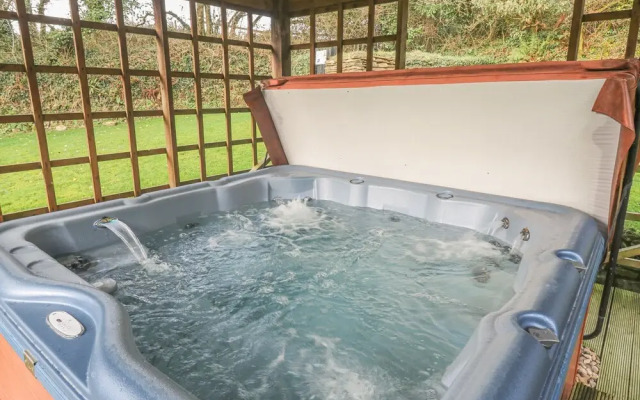 Cedar Lodge