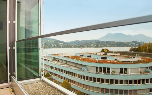 Penthouse Apartments Lakeside