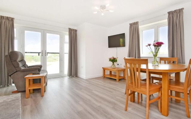 Ebbsfleet International Apartment