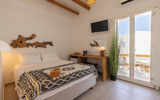 Parosquare Central Suites