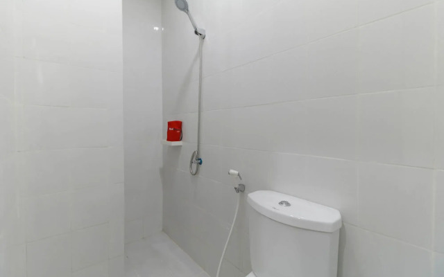 RedDoorz Plus @ Kapuk Business Park