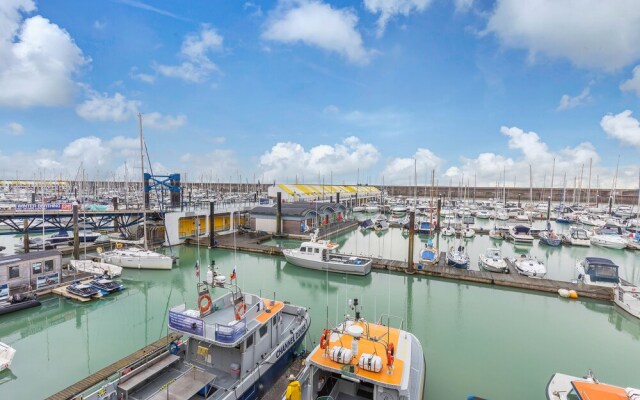 On the Water 2 with Free Parking | By My Getaways