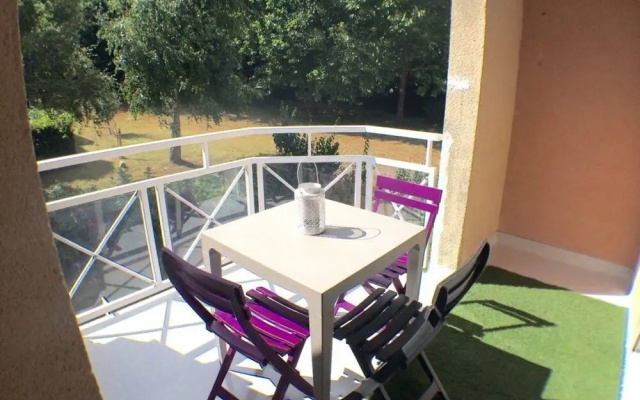 Apartment Allee Paul le Flem