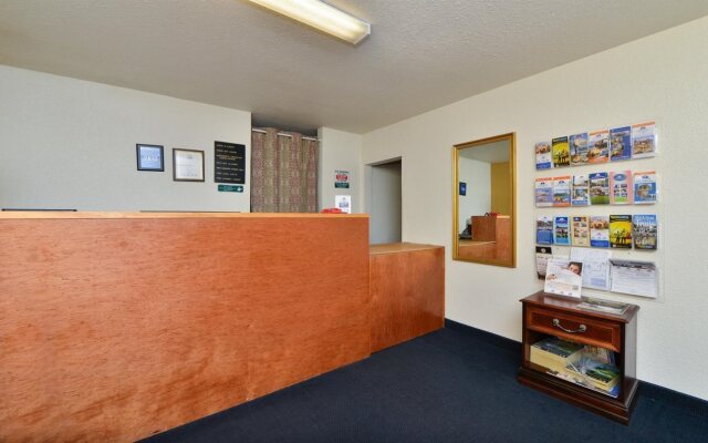 Value Inn & Suites