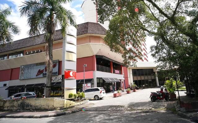 Capital O 1963 Hotel The New Benakutai