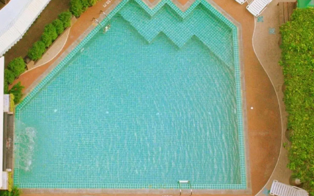 Bangkok Centre Hotel