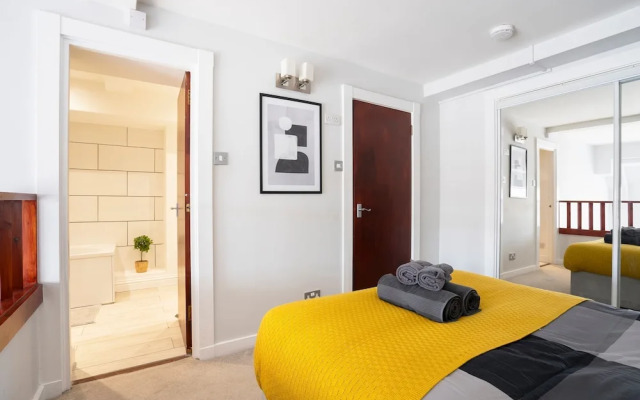 2bed-2bath Flat City Centre