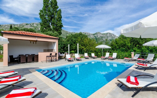 Apartments Mali Paradiso