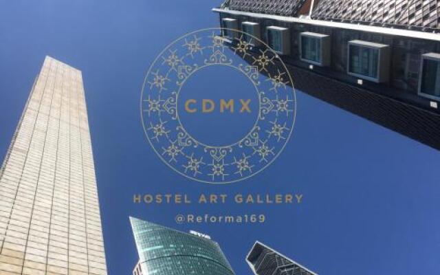 CDMX Hostel Art Gallery