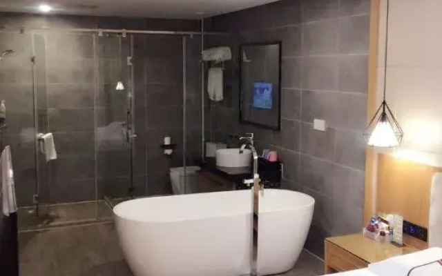 Chengzi Crystal Hotel Tongling Rt-Mart