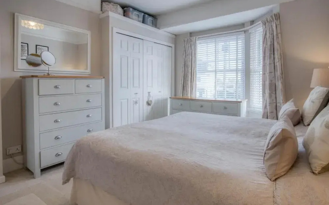 Little Glen - 3 Bedroom Holiday Home - Tenby