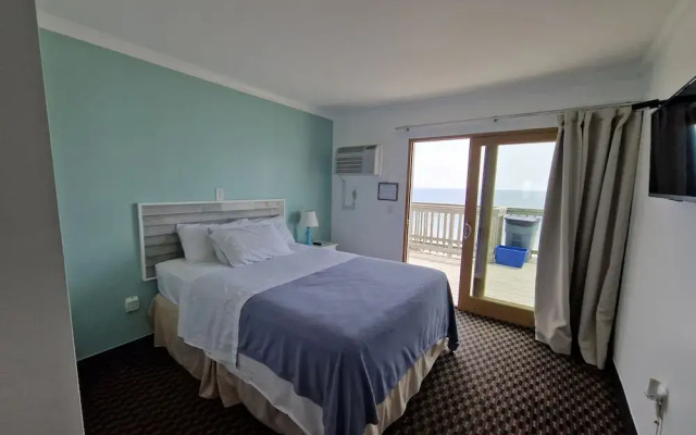 Sandcastle Beachfront Inn