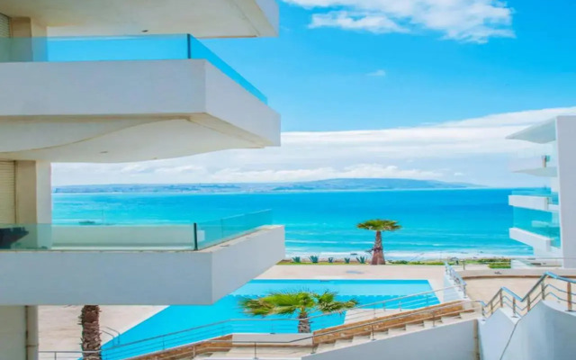 Intimate Apartment with a beautiful view