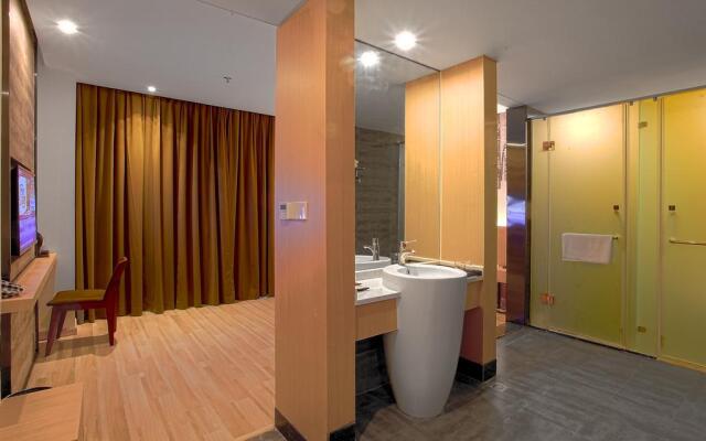 Chongqing MU Hotel