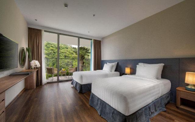 Flamingo Premium Lan Ha Bay Resort
