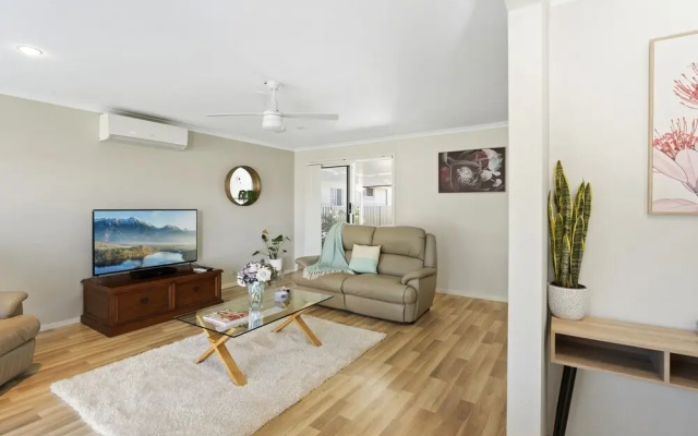 Guest House on Guy