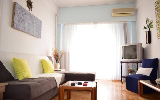 Apartment 6 min from City Center & Acropolis