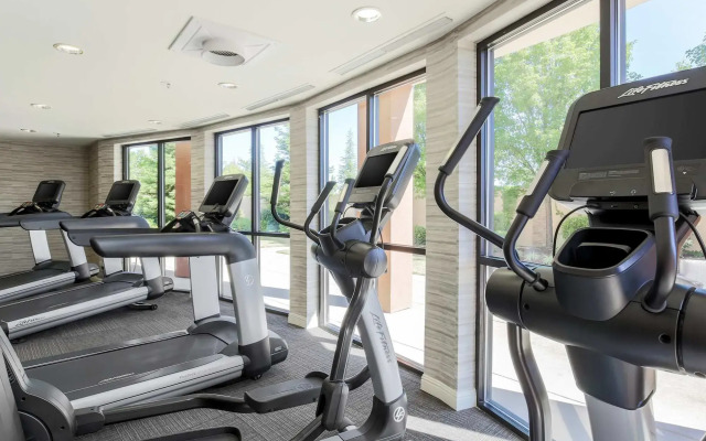 Courtyard Roseville Galleria Mall/Creekside Ridge Drive