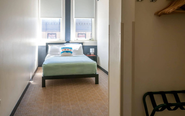 HI Chicago, The J. Ira and Nicki Harris Family Hostel