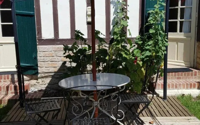 Ets le vieux pré de la Motte