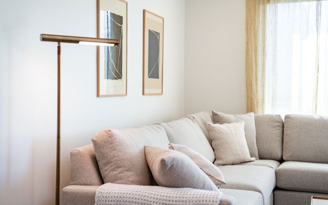 Sea Eagles Landing by Revelstoke Vacations