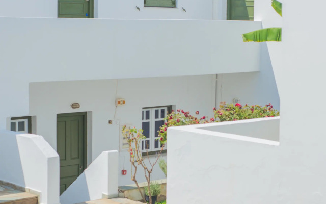 Ostria Hotel