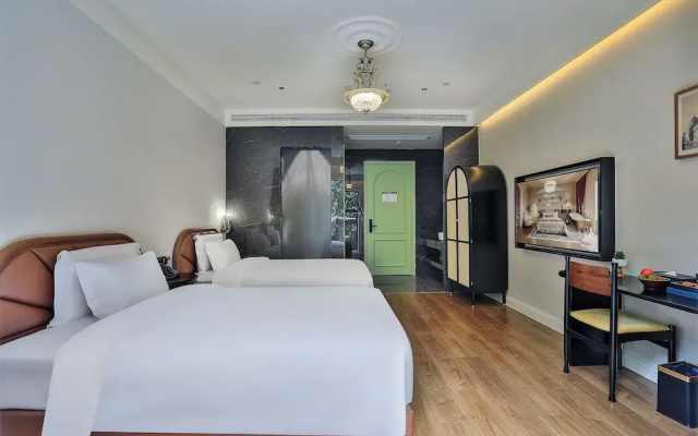 Meet the designer hotel