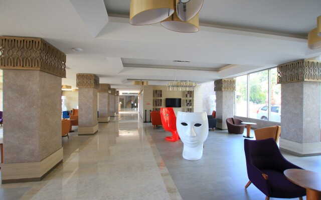 Turunc Premium Hotel