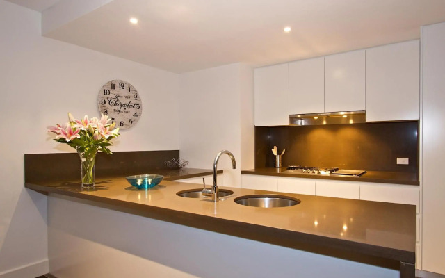 Kirra Surf Apartments