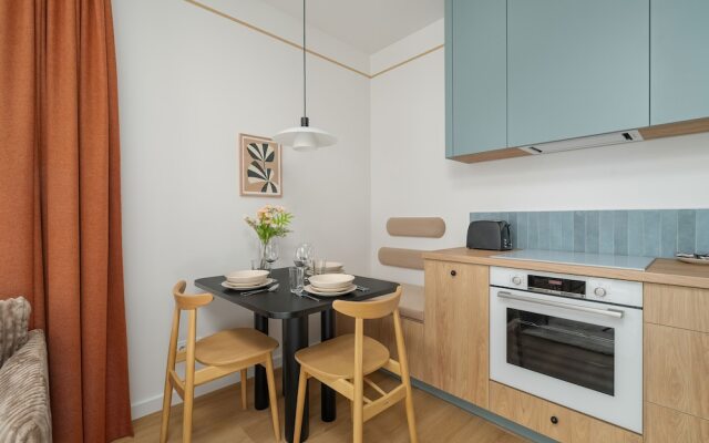 Unique two Bedroom Apartment by Renters