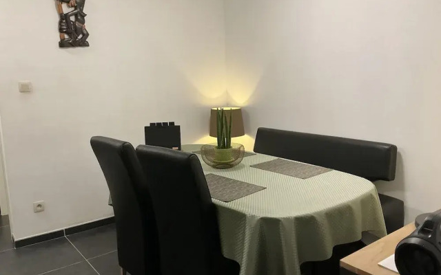 Holiday Home for 4 in Diest With Parking