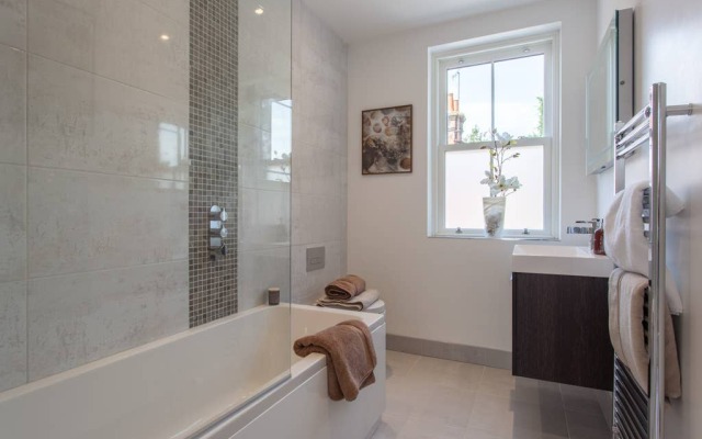 Chic & Luxurious Townhouse - Central Marlow