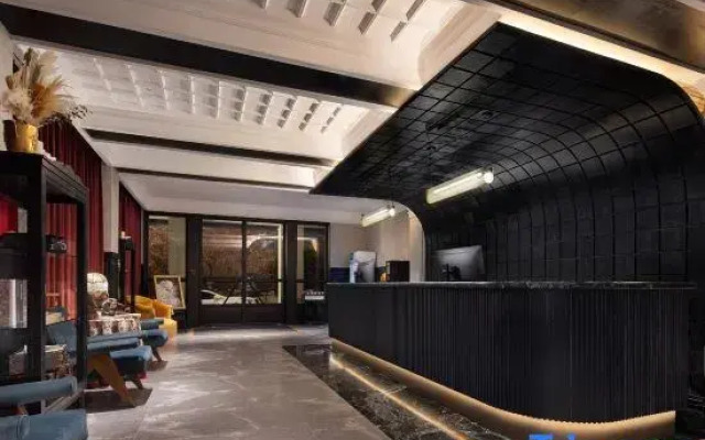 Unique Hotel (Changsha Wuyi Square Shuyuan Road Branch)