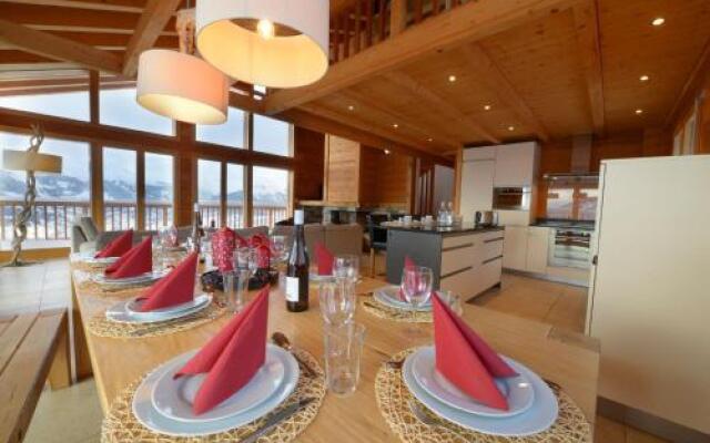 Egg SAUNA & LUXURY chalet 16 pers