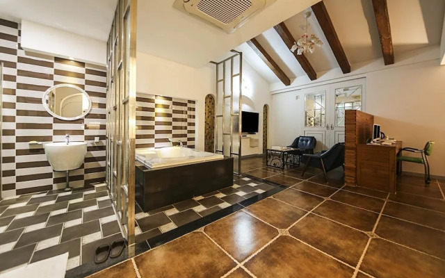 Dubai Hotel