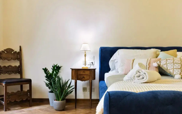 Historic Apt - Wifi - Ac - Top Location - Walk Everywhere