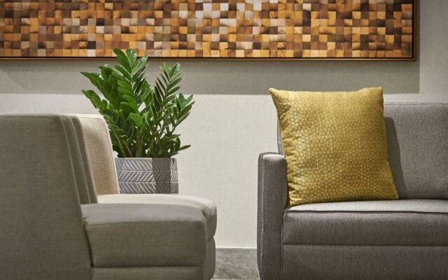 Delta Hotels by Marriott Toronto Mississauga